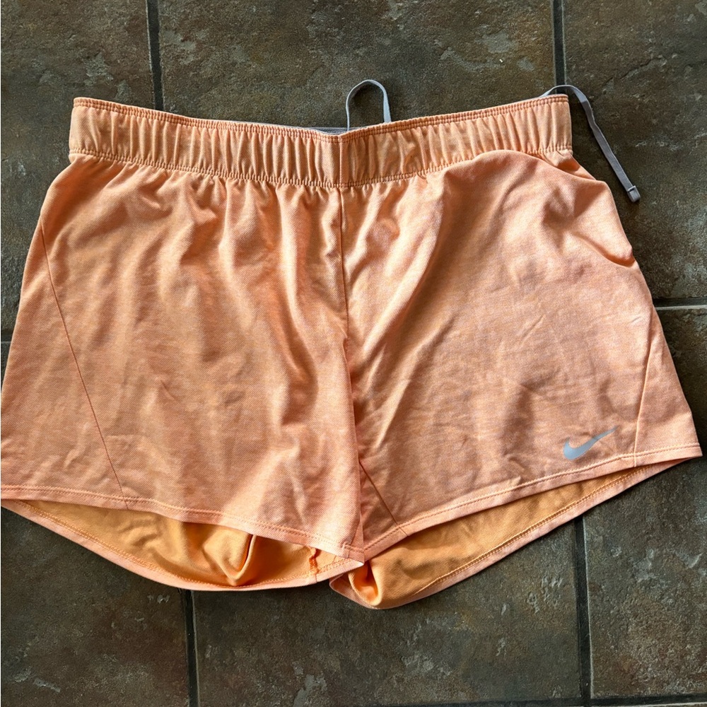 SPORTS CLOTHES - Picture 4 of 9